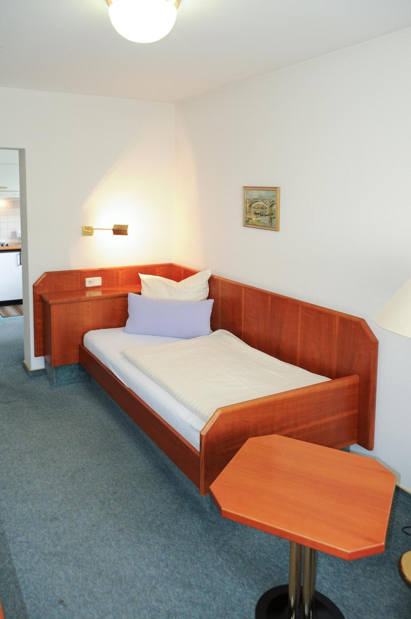 Alfa Apartment Hotel Neu-Isenburg Room photo